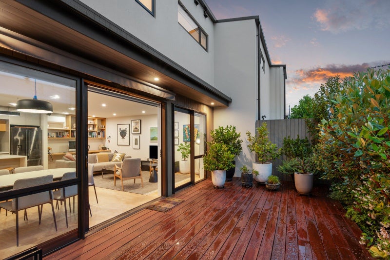 1/199 Springfield Road, St Albans, Christchurch - Carousel 21