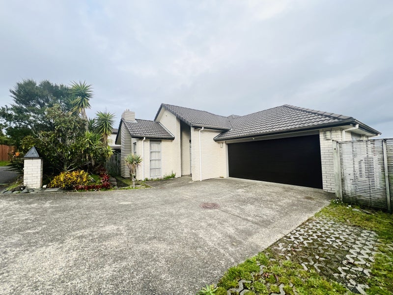 24 Travis View Drive, Fairview Heights, Auckland - Carousel 1