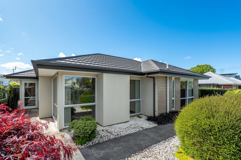 1/5 Kennedys Bush Road, Halswell, Christchurch - Carousel 1