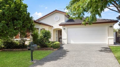 90 Hillwell Drive, Henderson, Auckland - Carousel 1