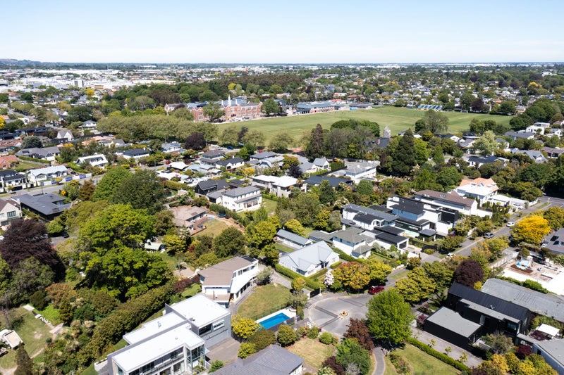 22 Royds Street, Fendalton, Christchurch - Carousel 21