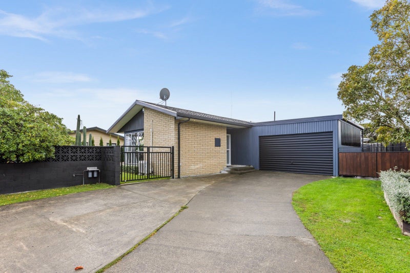 35 Wynyard Crescent, Tamatea, Napier - Carousel 2