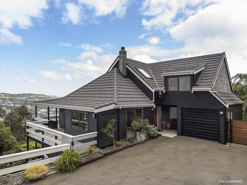 15 Inverell Way, Seatoun, Wellington - Carousel 1