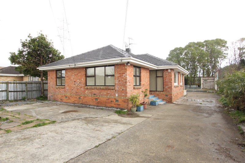 32 Harwood Crescent, Otara, Auckland - Carousel 2