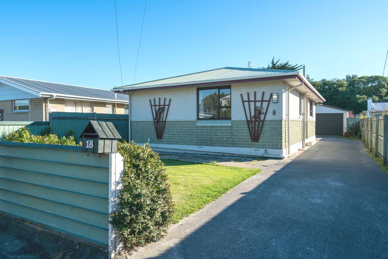 18 Luke Street, Ocean Grove, Dunedin - Carousel 1