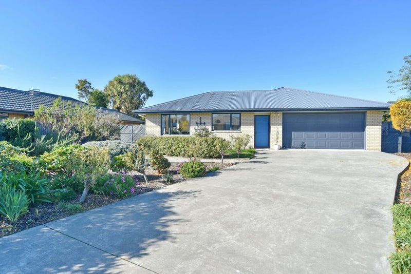 19 Greenmeadow Gardens, Belfast, Christchurch - Carousel 1