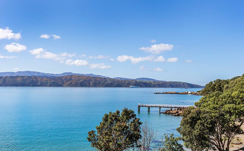 423 Karaka Bay Road, Karaka Bays, Wellington - Carousel 2