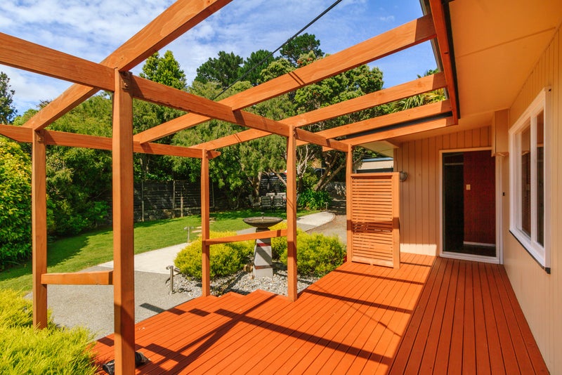 64 Pomare Road, Tirohanga, Lower Hutt - Carousel 2