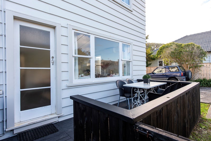 186A Queens Drive, Lyall Bay, Wellington - Carousel 2