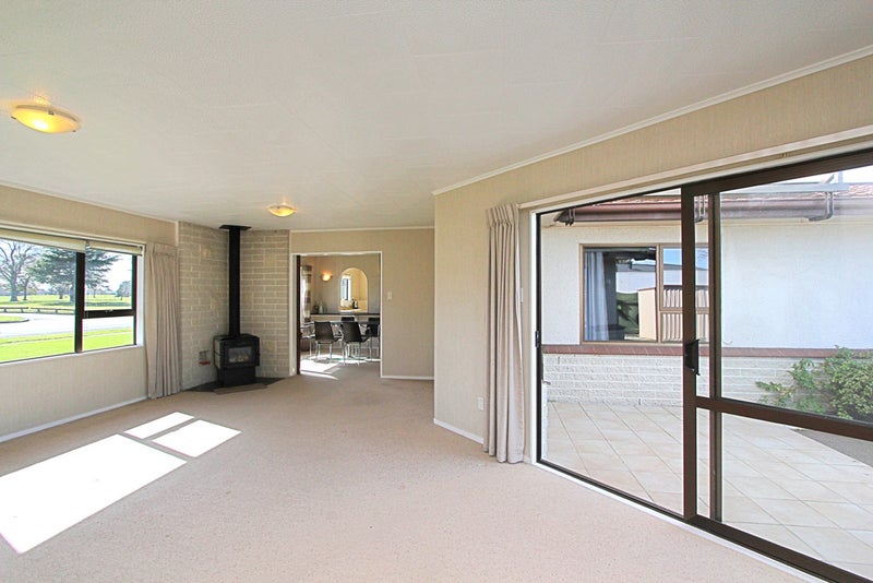 106 Tait Drive, Greenmeadows, Napier - Carousel 2