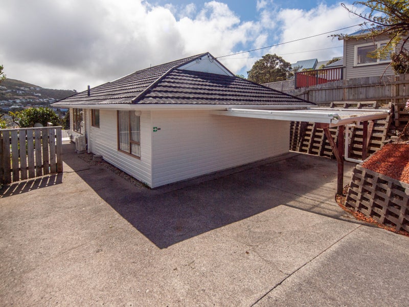 38B Tarawera Road, Johnsonville, Wellington - Carousel 15