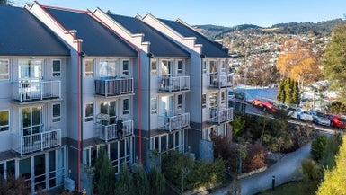 10/73 Buccleugh Street, North East Valley, Dunedin - Carousel 1