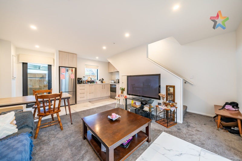 2/123 Cambridge Terrace, Fairfield, Lower Hutt - Carousel 2