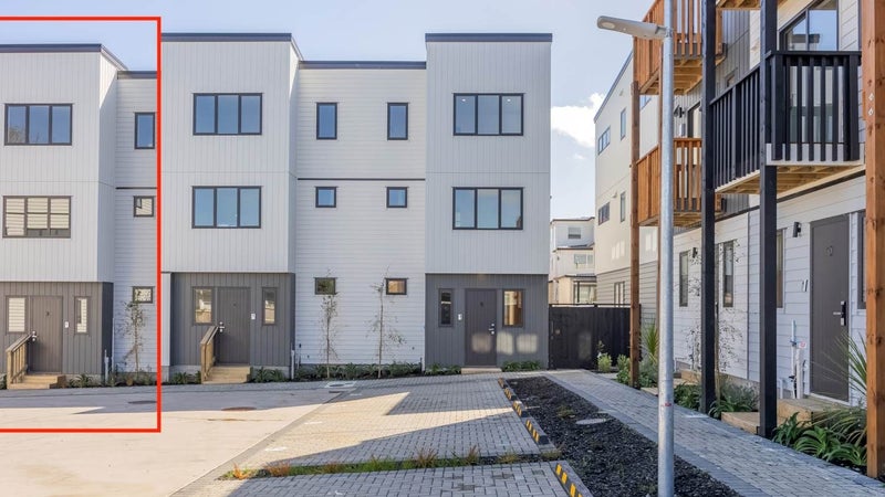 3/57 Kervil Avenue, Te Atatu Peninsula, Auckland - Carousel 1