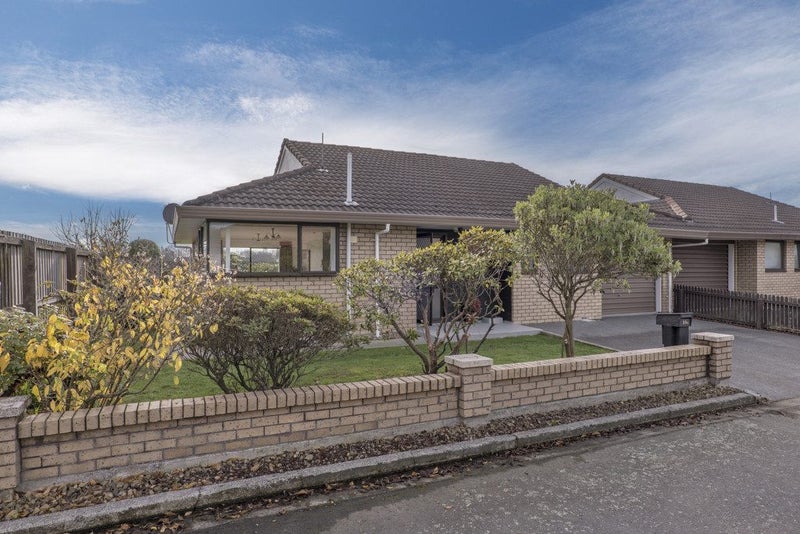 1/18 Sheraton Place, Redwood, Christchurch - Carousel 16