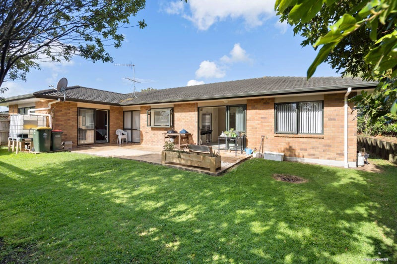 3 Halstead Place, Huntington Park, Auckland - Carousel 2