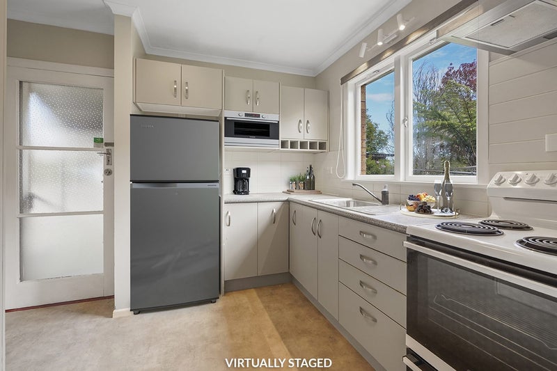 17B Tomin Road, Glenview, Hamilton - Carousel 2