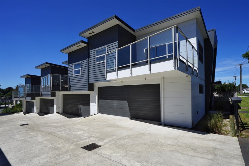 1/6 Dyer Street, Whitiora, Hamilton - Carousel 12