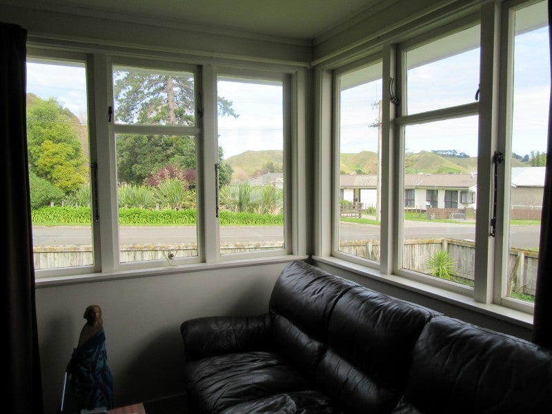 2 Lyell Road, Outer Kaiti, Gisborne - Carousel 2