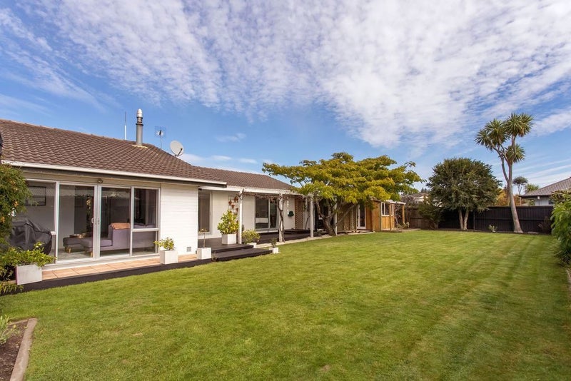 9B Lydbury Place, Parklands, Christchurch - Carousel 1