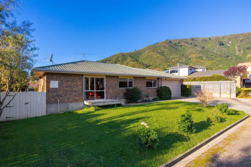 67 Moana View Road, Waikawa, Picton - Carousel 1