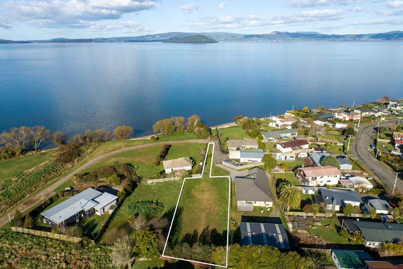 79 Ngatai Avenue, Ngongotaha, Rotorua - Carousel 1