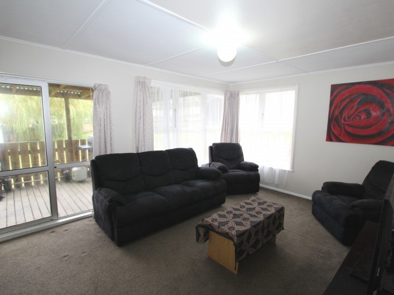 96 Mckillop Street, Ranui, Porirua - Carousel 2