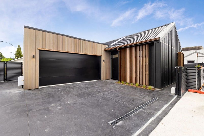 117 Te Awe Awe Street, Hokowhitu, Palmerston North - Carousel 1