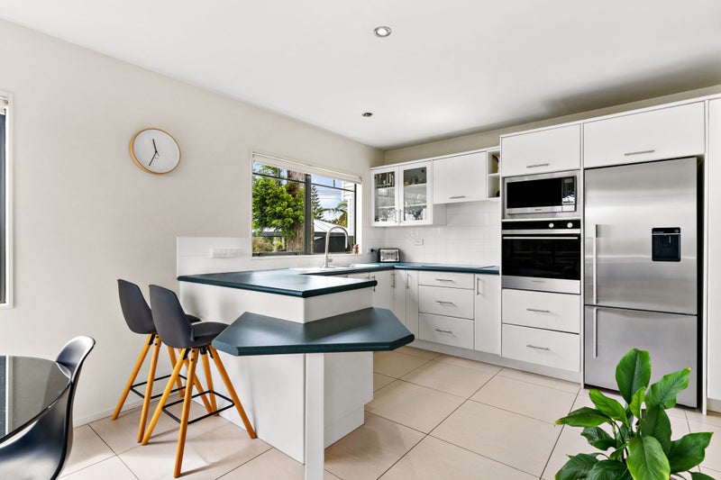 14A Stanley Road, Glenfield, North Shore City - Carousel 2