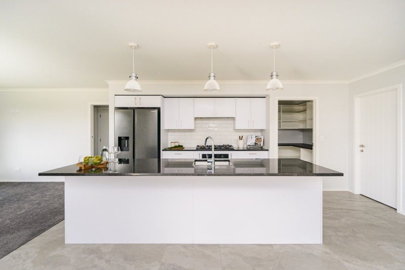 86 James Line, Kelvin Grove, Palmerston North - Carousel 2