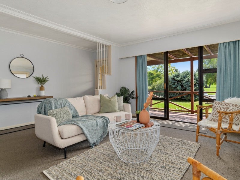 92 Vale Street, Otumoetai, Tauranga - Carousel 2