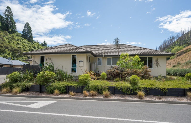 424 Brook Street, The Brook, Nelson - Carousel 1