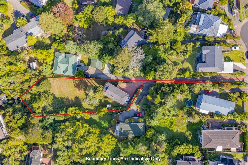 8 Limmer Place, Browns Bay, Auckland - Carousel 1