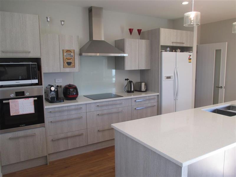 43 Te Whenu Crescent, Marshland, Christchurch - Carousel 2