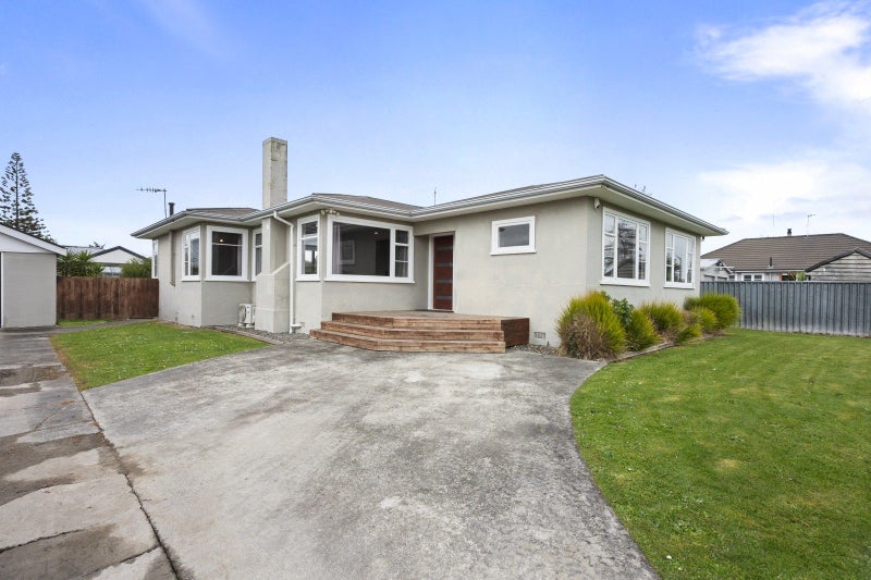 2 Glasgow Street, Takaro, Palmerston North - Carousel 1