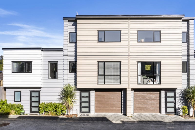 6/7 South Pacific Place, Henderson, Auckland - Carousel 1