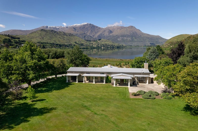 42 Central Park Avenue, Lake Hayes, Queenstown - Carousel 1