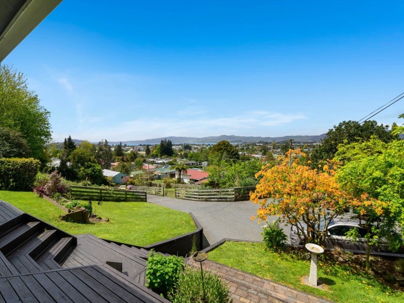 29B Gordon Road, Selwyn Heights, Rotorua - Carousel 2