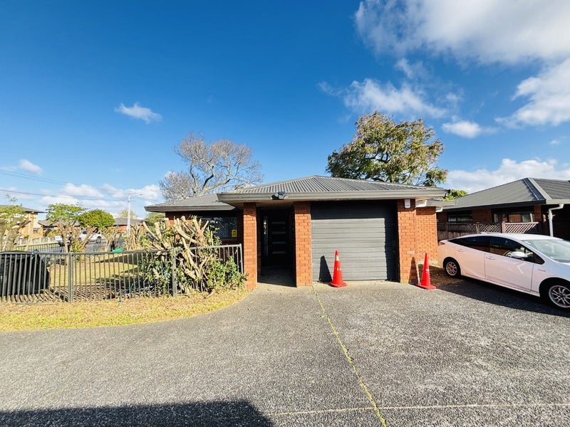 21 Robertson Road, Favona, Auckland - Carousel 19