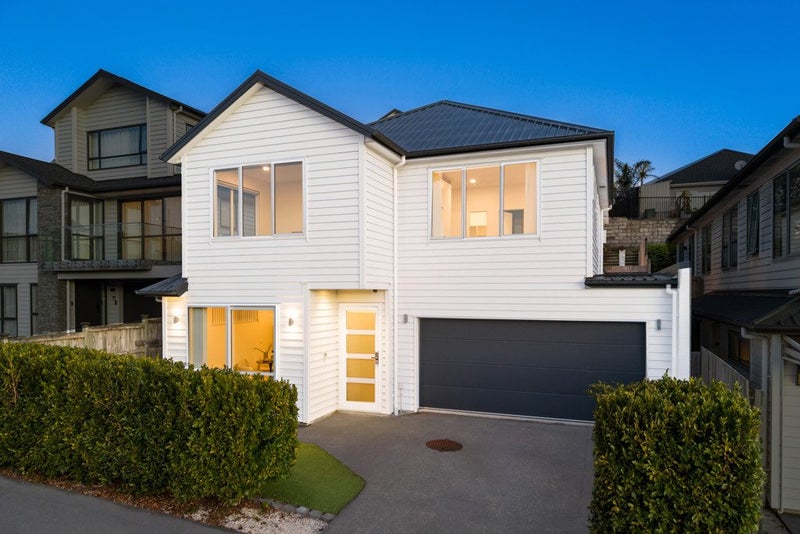 34 Windlass Street, Long Bay, Auckland - Carousel 1