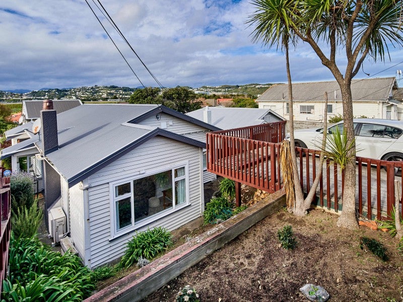 53 Tirangi Road, Rongotai, Wellington - Carousel 1