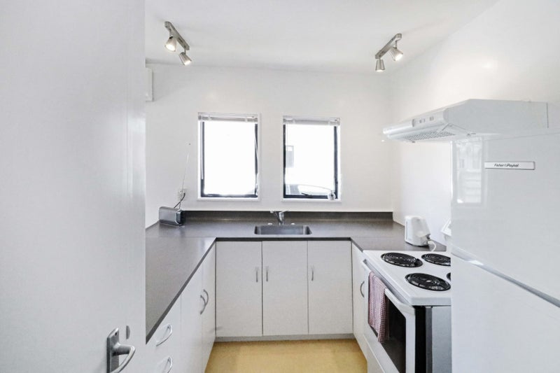 8/72 Waiwhetu Road, Waiwhetu, Lower Hutt - Carousel 2