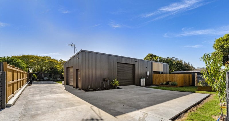 200 South Road, Hāwera - Carousel 1