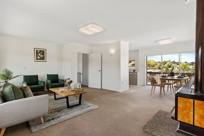 56 Girrahween Drive, Totara Vale, Auckland - Carousel 2