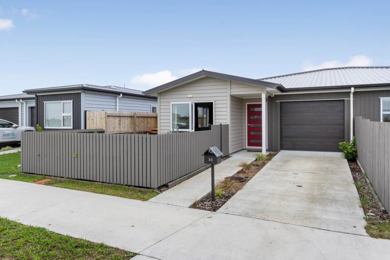 35 Katipo Road, Takanini, Auckland - Carousel 1