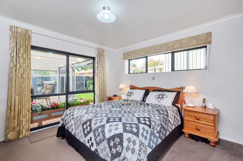 1 Lazurite Drive, Westgate, Auckland - Carousel 25