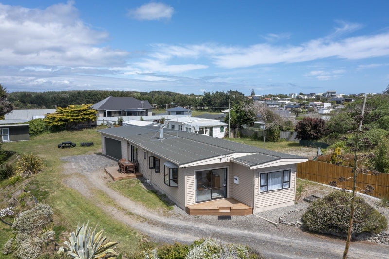 28 Dewe Terrace, Foxton Beach, Foxton - Carousel 2
