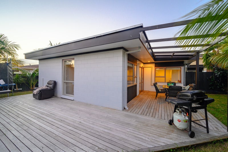 1/22 Ballater Place, Highland Park, Auckland - Carousel 1