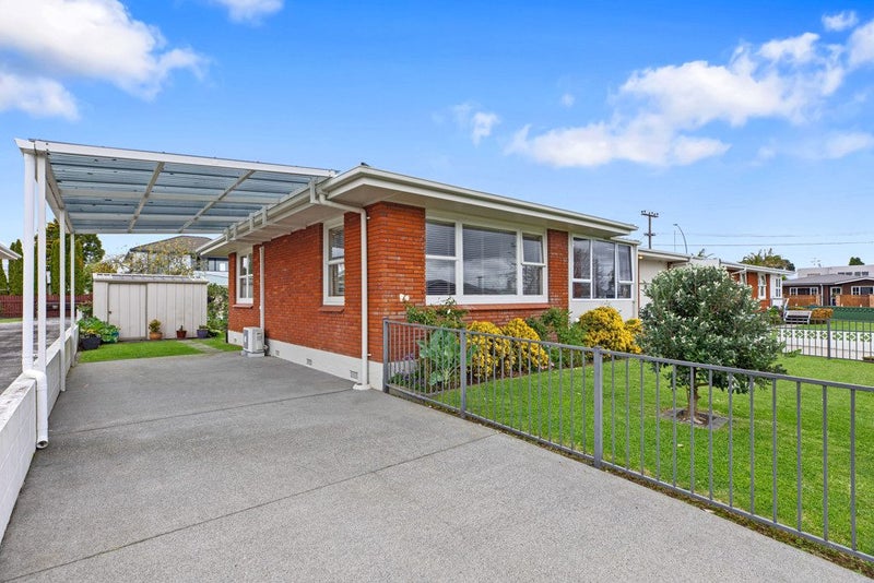 2 Longwood Lane, Otumoetai, Tauranga - Carousel 2