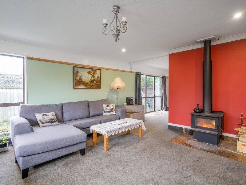 1/6 Gregory Avenue, Islington, Christchurch - Carousel 2